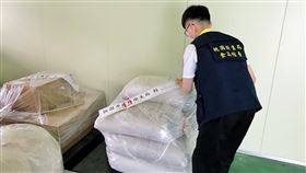 桃園製造廠青辣椒粉檢出蘇丹紅將送辦桃園市衛生局指出，查核新屋區恒佳實業有限公司製造廠，抽驗供應商佳廣國際貿易有限公司「青辣椒粉」檢出蘇丹3號，23日前往製造廠內封存原料177.4公斤及再製成品445公斤，由於業者涉及違反食品安全衛生管理法相關規定，將移請司法機關偵辦。（桃園市政府衛生局提供）中央社記者吳睿騏桃園傳真  113年3月24日