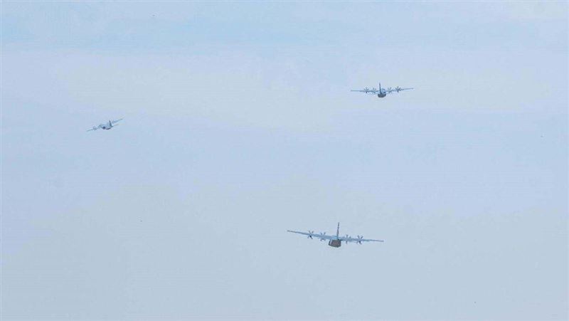 美軍救援遇襲中國油輪　與6架無人機交戰