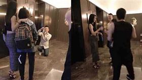 Paul化身攝影師幫女友林韋君及粉絲拍照。（圖／讀者提供）