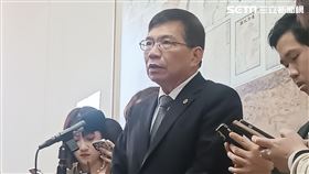 交通部長王國材受訪。（圖／記者盧素梅攝影)