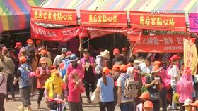 白沙屯媽祖請客! 慈后宮聚集逾20攤上萬份點心