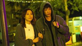 劉以豪、鄧麗欣《白晝如焚》。（圖／華映娛樂提供）