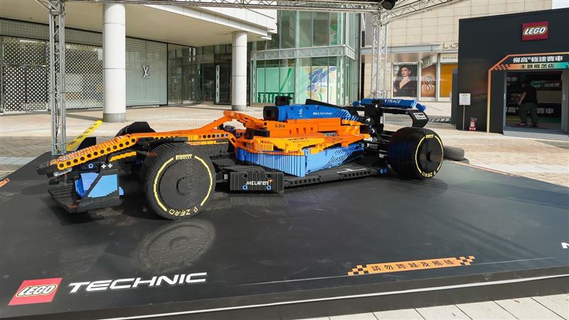 麥拉倫F1　1：1樂高模型在高雄