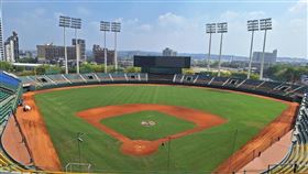 澄清湖棒球場,整備,養護,中職,台鋼