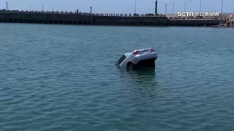 軍人開車墜海涉殺母　檢調追「6大疑點」