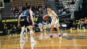 林俊吉對位林書緯。（圖／夢想家提供）