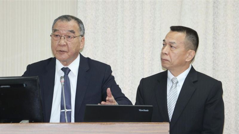 國軍輕生「心輔電話」竟空號　邱國正尷尬