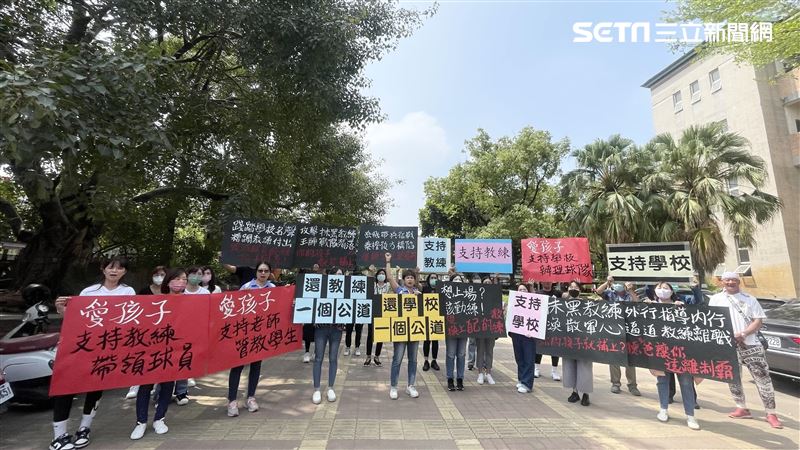 高雄籃球教練曲棍球棒打學生：豬狗不如