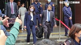 ▲新竹市長高虹安被控詐領助理費案再度開庭，此次未受訪便離開法院。（圖／記者楊佩琪攝）