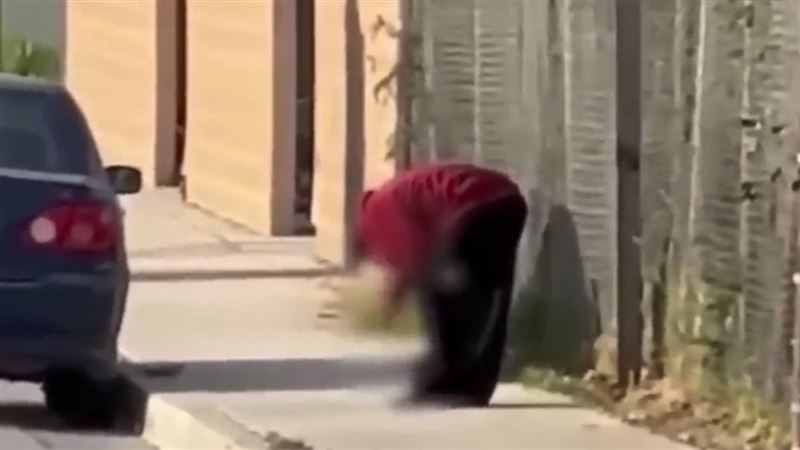 悚！火車事故撞死人　男撿拾斷肢當街啃食