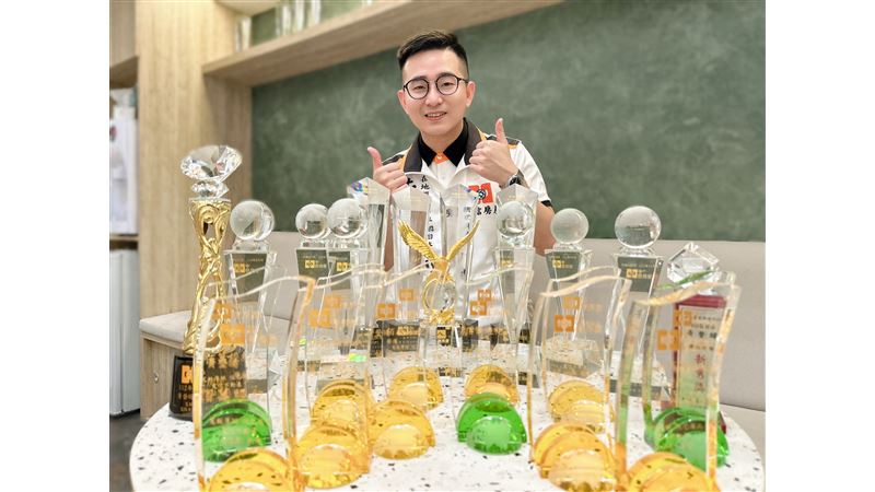 黃登暘強大抗壓性！成為千萬經紀人