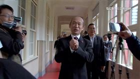 郭子乾扮「韓國瑜」現身立院！王世堅大讚：有9成像