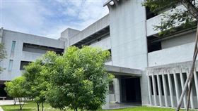 圖二、購買鈴鹿賽道樂園搭配國旅聯票，將可省下1,030元
圖三、「國旅聯票」搭配高金棧遊港夕陽線遊船行程，輕鬆享受港都自然風光
圖四、文青必訪的金馬賓館當代美術館，也可搭配國旅聯票享高鐵優惠。（圖／台灣高鐵公司提供）