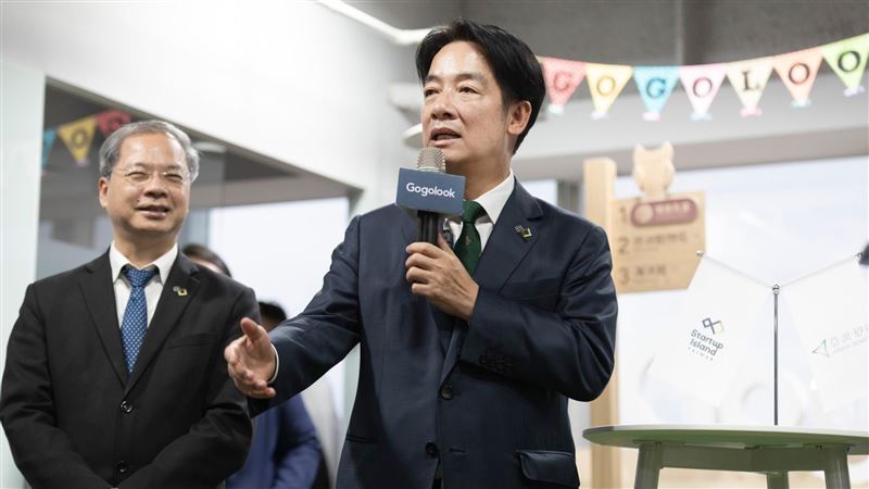 拚打詐！賴清德獲肖像畫：不成功絕不停止