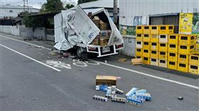 台東,鹿野鄉,永隆段,大貨車,小貨車,追撞,車尾門,卸貨