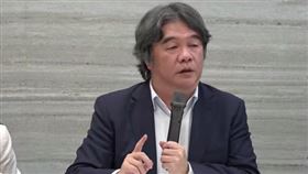 王必勝表示，死亡個案解剖檢驗有重大發現，其中一位死者解剖後發現採樣到「米酵菌酸」。（圖／記者簡浩正攝影）