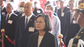 蔡總統主持向先祖暨忠烈殉職人員致祭典禮（3）總統蔡英文（前中）29日上午在台北市圓山國民革命忠烈祠主持「中華民國113年向先祖暨忠烈殉職人員致祭典禮」，典禮莊嚴隆重。中央社記者徐肇昌攝  113年3月29日