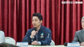 台北市長蔣萬安、法務局長連堂凱。(圖/記者陳怡潔攝影)