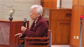 花4年完成《巨流河》！「台灣文學巨擘」齊邦媛與世長辭　享嵩壽101歲（圖／翻攝自「齊邦媛」臉書）