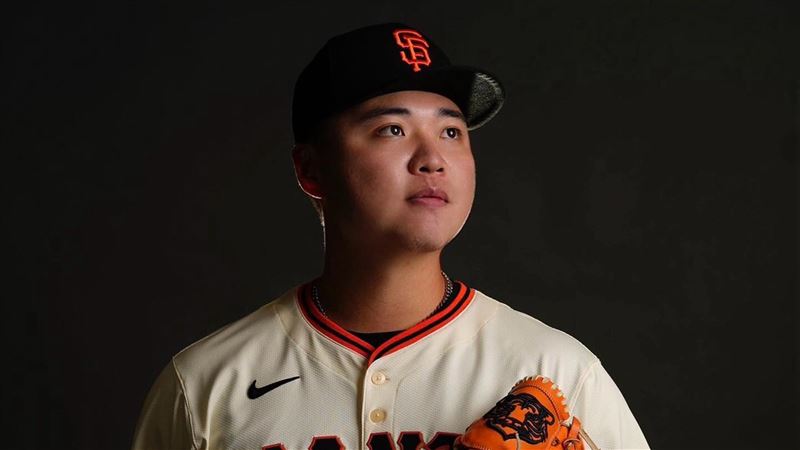 台投手鄧愷威升大聯盟　巨人教士之戰待命