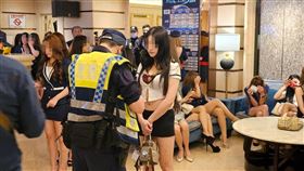 桃園市政府警察局自3月23日警匪槍戰案當日起即實施「雷霆除暴專案」，持續以高強度、高密度的打擊策略，透過全市「同步檢肅非法槍械」及「擴大臨檢威力掃蕩」專案行動。（圖／翻攝畫面）