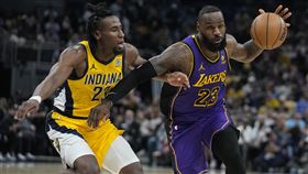 詹姆斯,湖人,溜馬,美聯社,達志影像