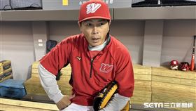 味全龍徐若熙訂婚消息讓總教練葉君璋都嚇了一跳。（圖／記者蔡厚瑄攝影）