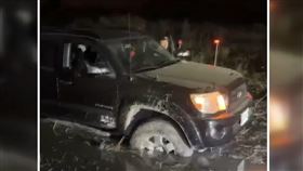 潦溪糗刁車1200

媽祖,刁車,汽車,南瑤宮,進香,彰化,濁水溪,潦溪