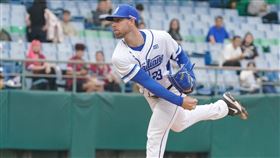 ▲富邦悍將洋投布藍登。（圖／翻攝自富邦悍將臉書）