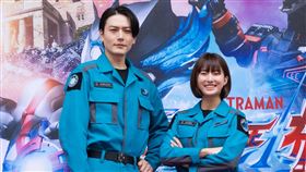 蕨野友也、搗宮姫奈《超人力霸王布雷薩 THE MOVIE：大怪獸東京決戰》手渡會。（圖／野獸國提供）