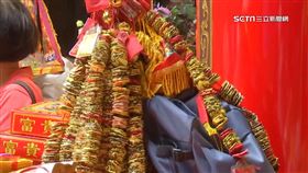 綁符令人潮1800

媽祖,鎮瀾宮,符令,進香旗,繞境,禁忌