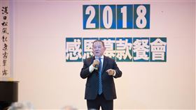 紐約台灣會館推手陳隆豐逝世 享壽82歲紐約台灣會館共同創辦人陳隆豐3月28日逝世，享壽82歲。圖為2018年陳隆豐出席台灣會館募款餐會。（紐約台灣會館提供）中央社記者尹俊傑紐約傳真  113年4月1日