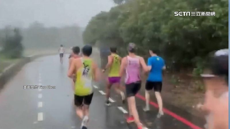 路跑變溯溪！桃園海風馬拉松遇狂風暴雨