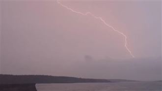 17級強風肆虐！澎湖鷹架倒、帆布貨櫃掀翻