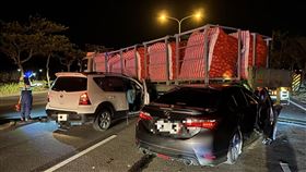 屏東恆春五里亭車禍。（圖／屏東縣消防局提供）