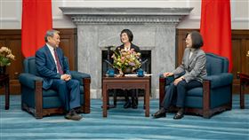 蔡英文總統今（2）日接見英國工黨國會議員訪團。（圖／總統府提）