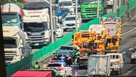 國道一號北上圓山段事故。（圖／翻攝畫面）