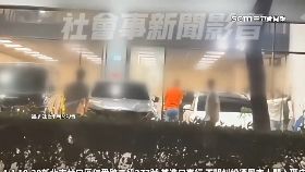 球棒砸車行0600.