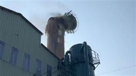 強震7.2超晃，虎尾糖廠百年煙囪，應聲斷兩截(圖／翻攝畫面)