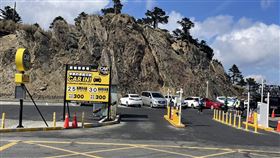 合歡山3處停車場4/4起收費農業部林業及自然保育署南投分署3日公告，所轄合歡山昆陽、武嶺（圖）、合歡山莊停車場4日起開始收費，1天最高上限新台幣300元。（南投林業分署提供）中央社記者蕭博陽南投傳真  113年4月3日