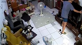 地震先扶電視錯了嗎。（圖／翻攝自PTT）