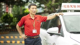 郭子乾《省省吧！我家富貴發》。（圖／瀚草文創提供）