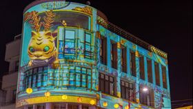 3D虎爺現身新港奉天宮　嘉義縣長翁章梁為民眾向虎爺祈福