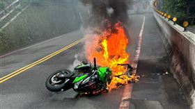 紅牌重機,自摔,火燒車,平溪,新北