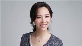 「財經網美」胡采蘋坦言自己已經研究過去泰國買房子這題。（圖／翻攝自胡采蘋臉書）