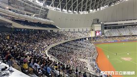 ▲樂天桃猿5日大巨蛋迎戰中信兄弟，吸引13706人進場。（圖／記者張沛嘉攝影）