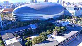 松山文創園區及鄰近的大巨蛋（圖／臺北市政府觀光傳播局提供）