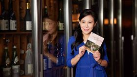 小彤老師捐贈水餃到災區。（圖／翻攝自FB／小彤老師）