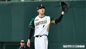 ▲台鋼雄鷹主場開幕戰第2戰，中繼投手陳宇宏。（圖／記者劉彥池攝影）