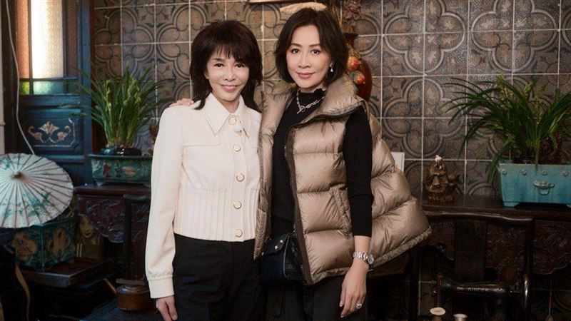 屢傳不合劉嘉玲遭鄭裕玲甩巴掌？真相大白